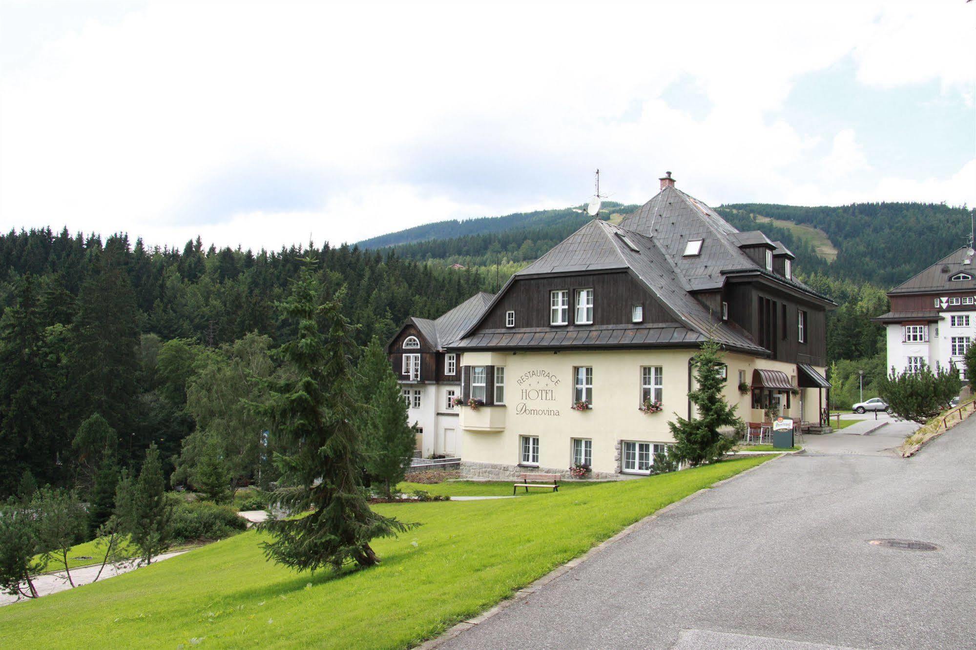 Lyzarska Bouda Domovina Hotel ชปินด์เลอรูฟ มลิน ภายนอก รูปภาพ