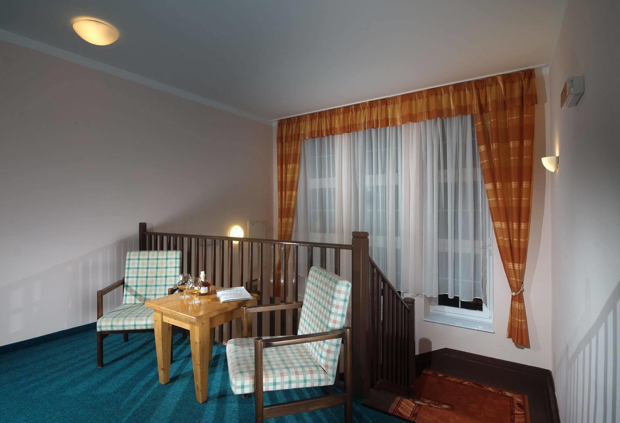 Lyzarska Bouda Domovina Hotel ชปินด์เลอรูฟ มลิน ภายนอก รูปภาพ